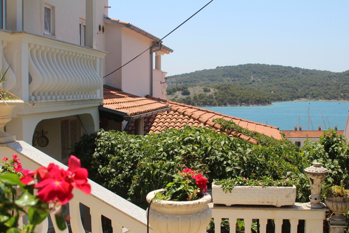 Adria Villa Apartmanok | Tisno