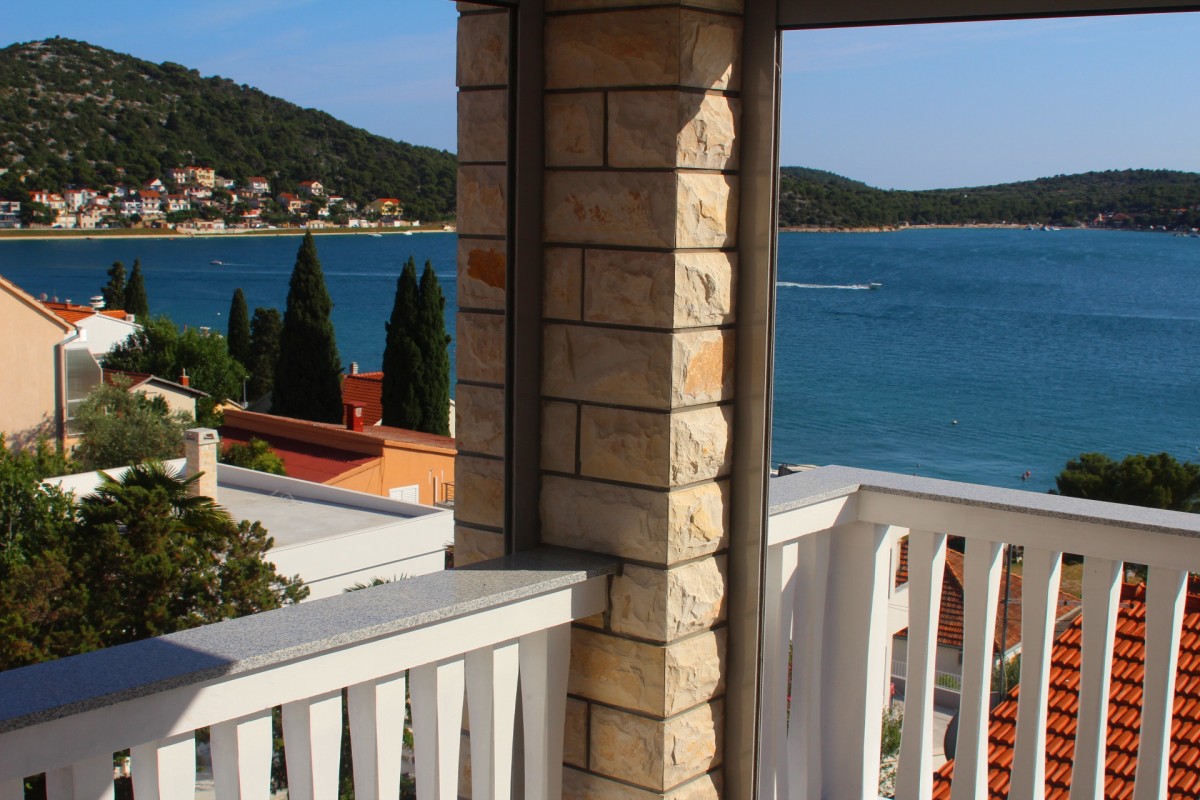 Adria Villa Apartmanok | Tisno